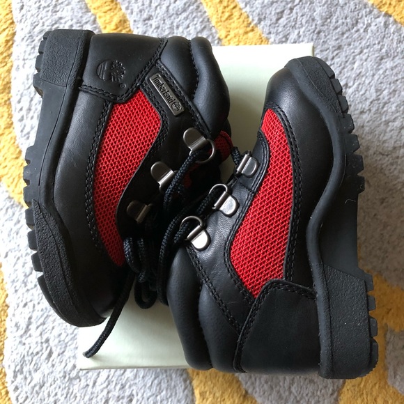 Timberland Toddler Field Boots - Picture 2 of 5